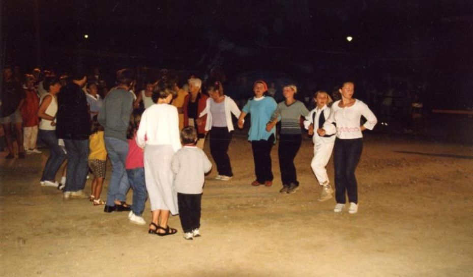 camping finistere danse bretonne